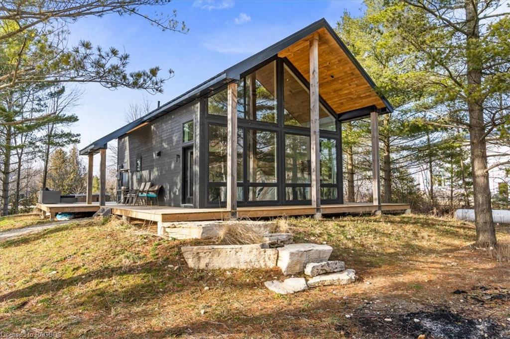 16 Fox Drive, Lions Head, Ontario N0H1X0 Sold History HouseSigma