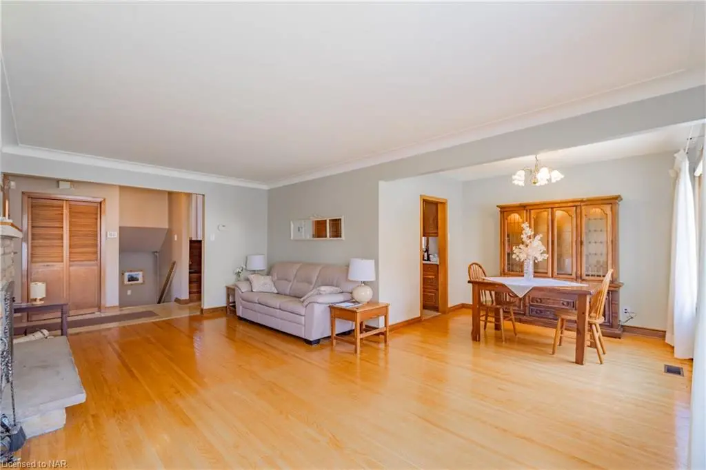 6732 Randy Drive, Niagara Falls, Ontario Sold History | HouseSigma