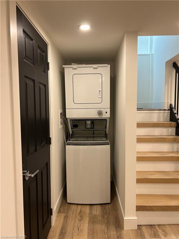 Unit BASEMENT - 35 Barnesdale Avenue N, Hamilton 4