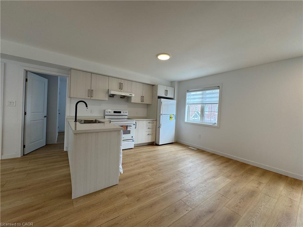Unit Main - 113 Highriver Trail, Welland 4