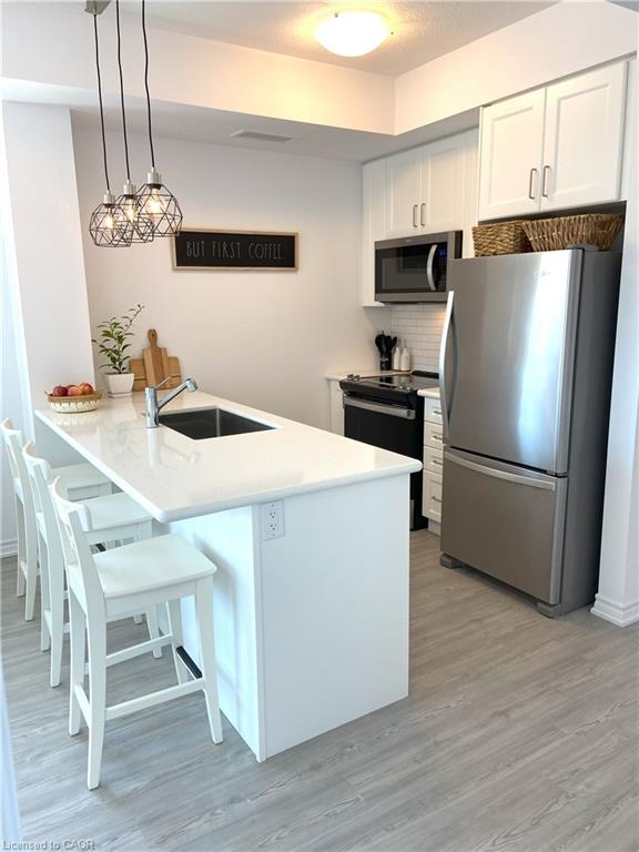 Unit 428 - 450 Dundas Street E, Flamborough 3