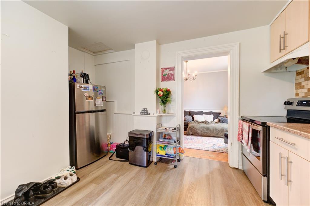 Unit 1 - 174 Darling Street, Brantford 2