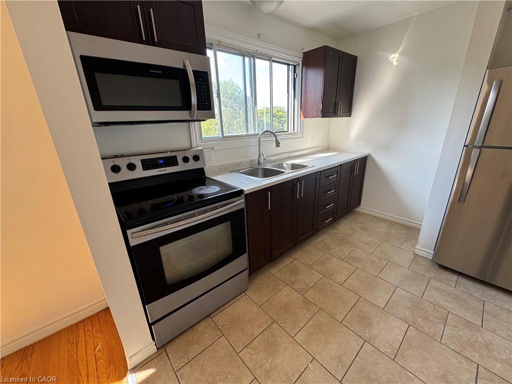 Unit 9 - 416 Lancaster Street W, Kitchener 3