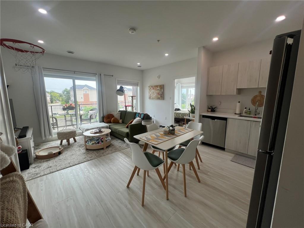 Unit 403 - 408 Dundas Street S, Cambridge 3