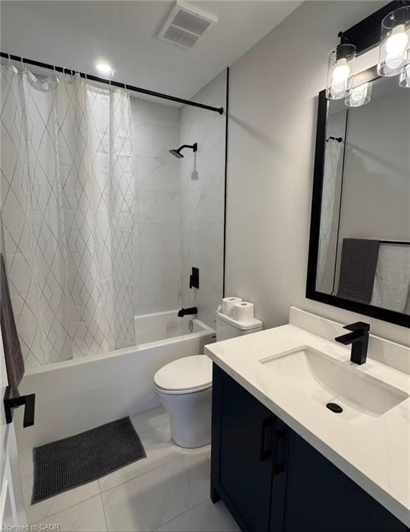 Unit LOWER - 132 Hodgkins Avenue, Thorold 2