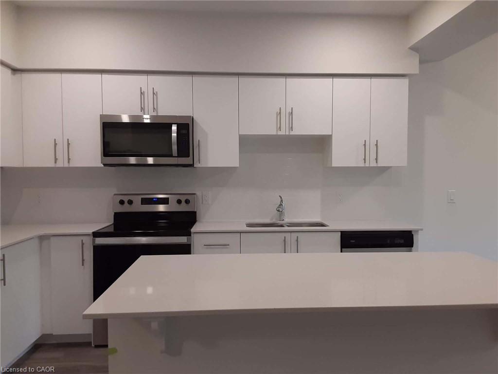 Unit 33 - 110 Fergus Avenue, Kitchener 5