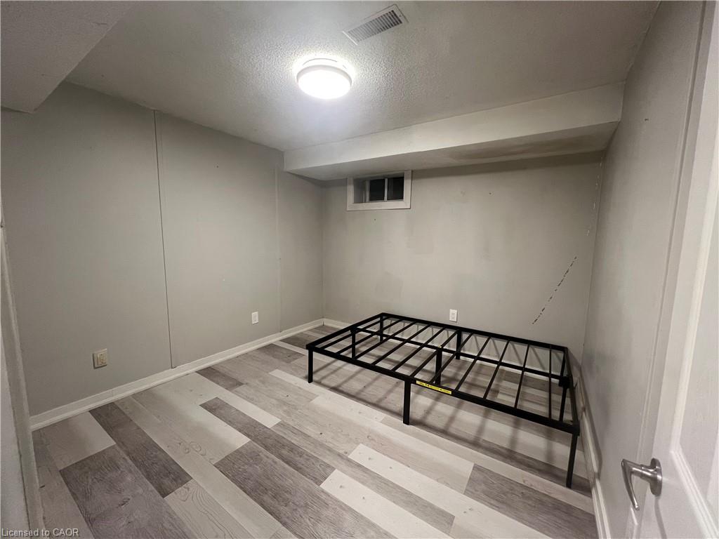 Unit Basement - 5002 Willowood Drive, Mississauga 4