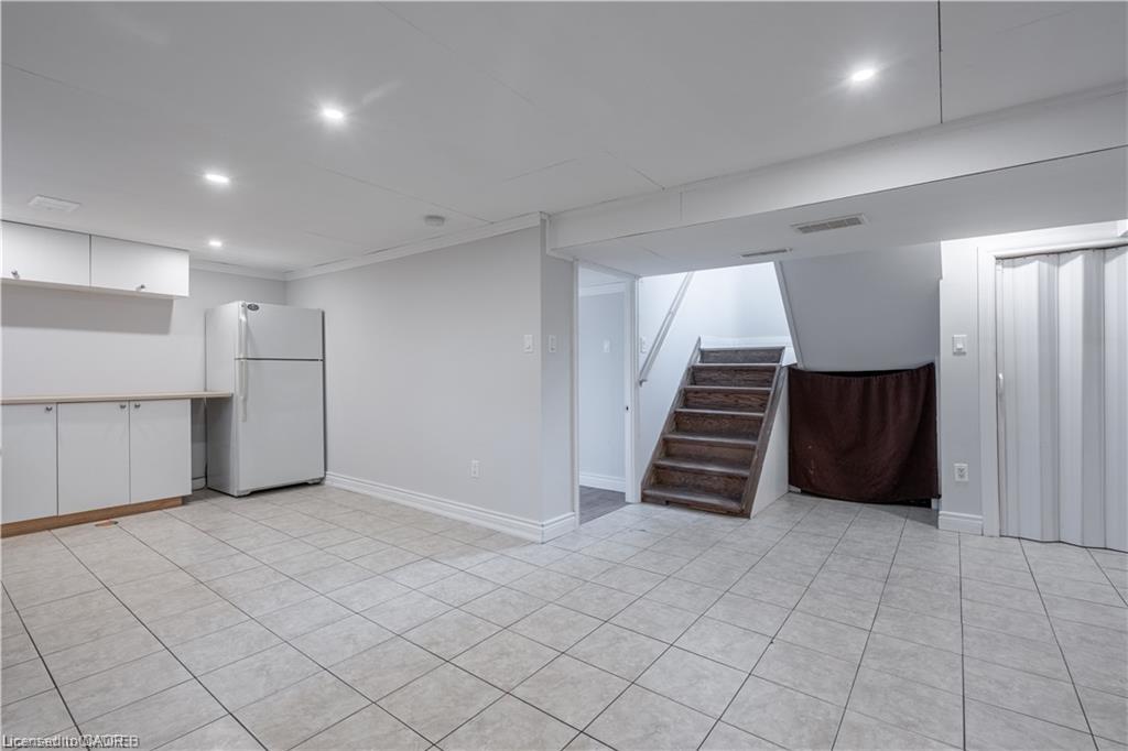 Unit Basement - 101 Ivon Avenue, Hamilton 3