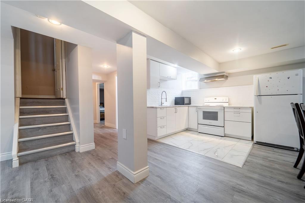 Unit Lower - 49 Meadowlands Boulevard, Ancaster 4
