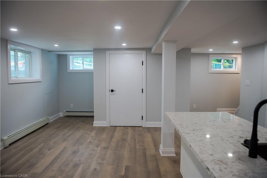 Unit Lower Level - 225 Aldercrest Avenue, Glanbrook 5