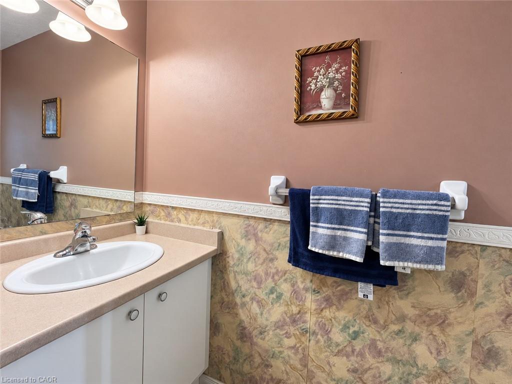 208 Activa Avenue, Kitchener 4