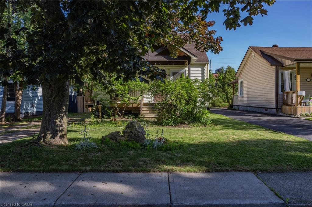15 Spencer Avenue, Dundas 2