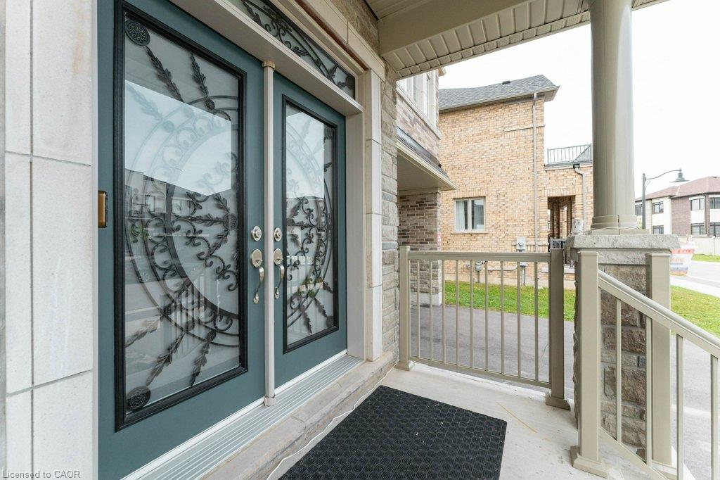 Unit UPPER - 7 Grierson Trail, Flamborough 3
