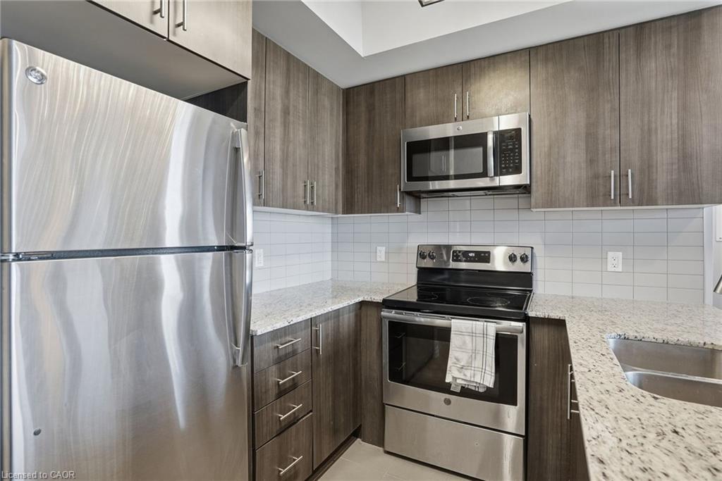 Unit 708 - 560 North Service Road, Grimsby 5