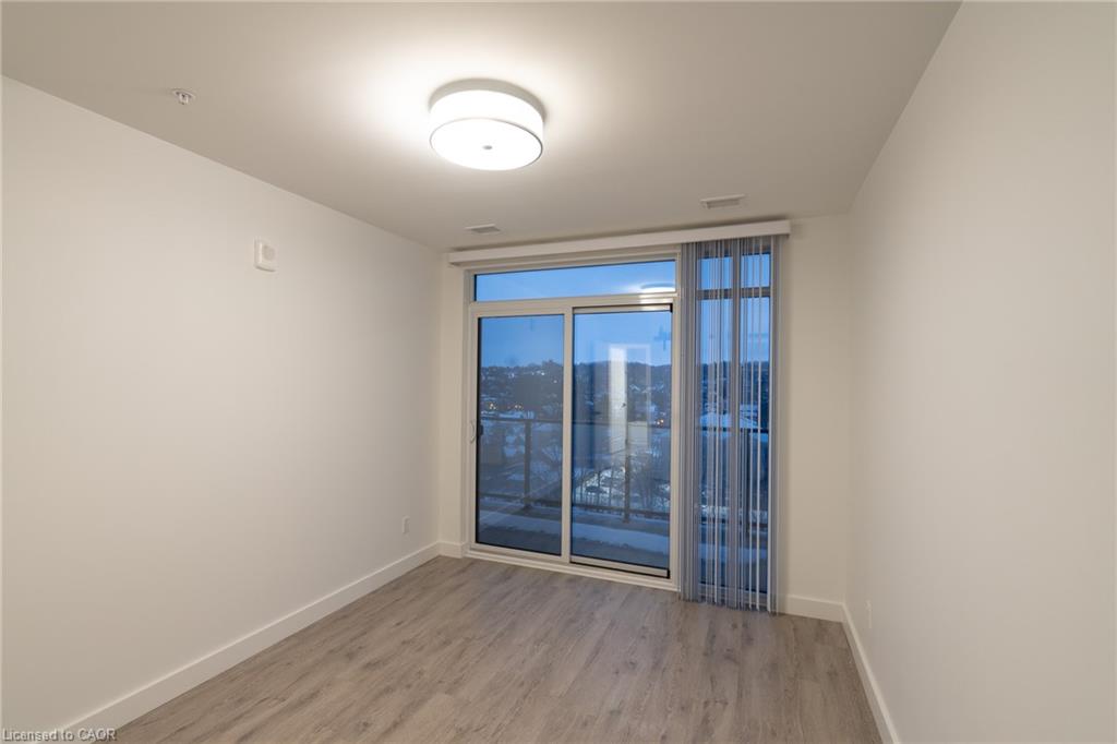 Unit 1008 - 15 Glebe Street, Cambridge 4