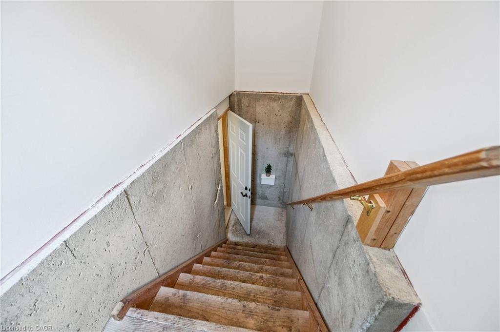 Unit Lower - 233 Dearborn Boulevard, Waterloo 4