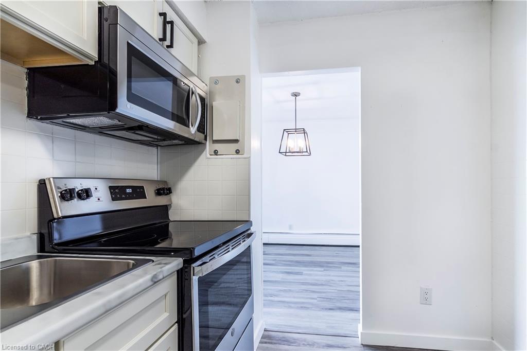 Unit 908 - 975 Warwick Court, Burlington 3