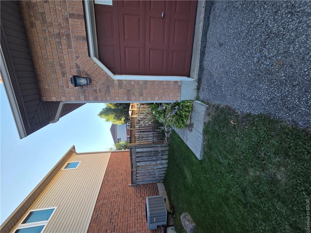 Unit LOWER - 264 Holbeach Court, Waterloo 2