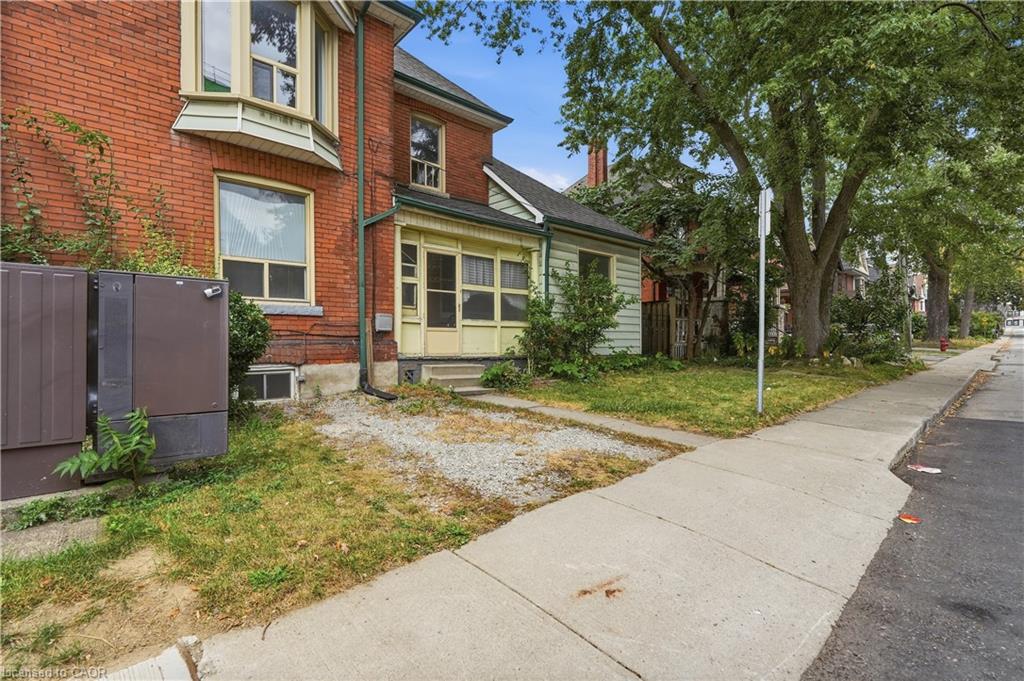 418 Main Street W, Hamilton 2