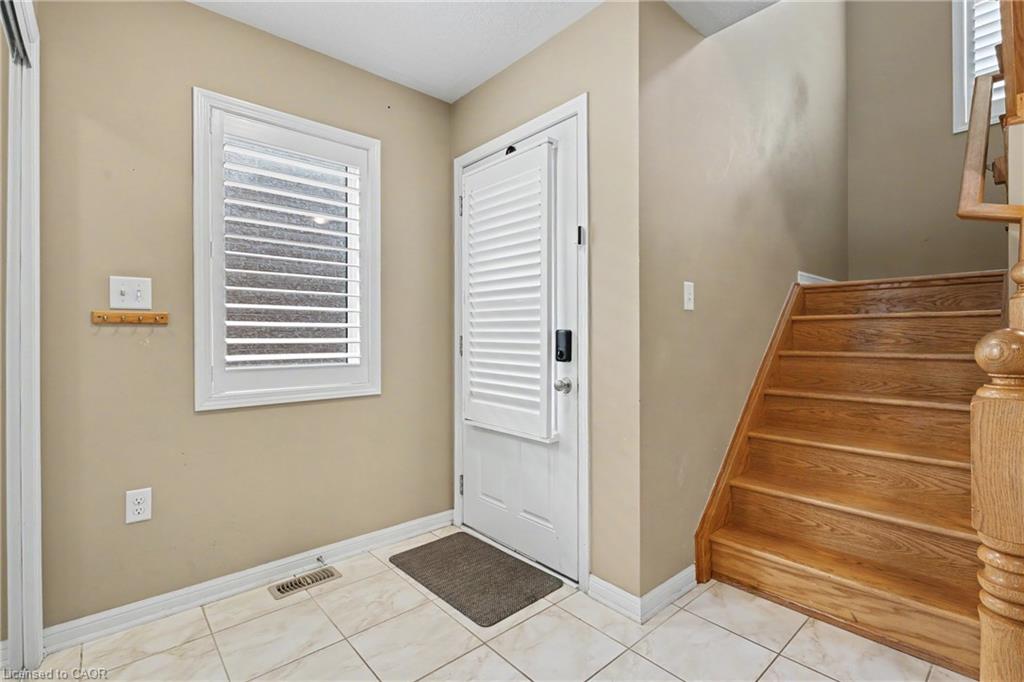 418 Kitty Murray Lane, Ancaster 4