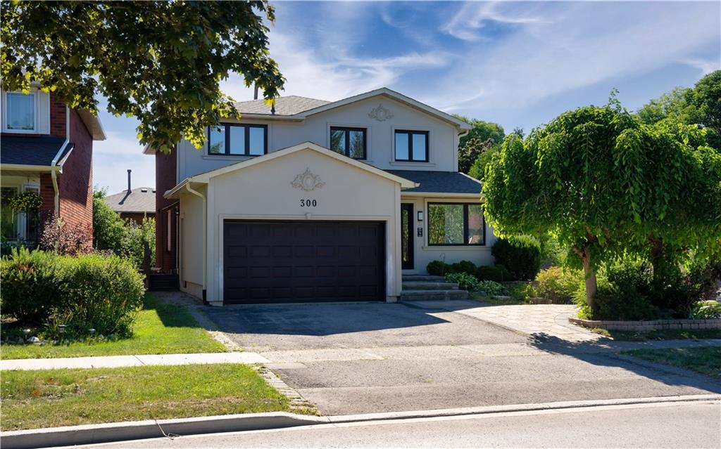 300 Essex Avenue N, Richmond Hill, ON Detached, Freehold Sold price