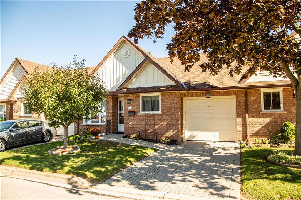22 10 WENTWORTH Drive, Grimsby, ON Townhouse/Row House, Condominium