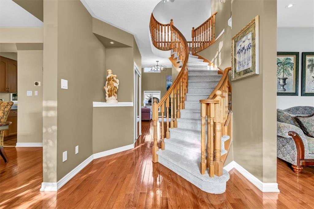 100 BRIDGENORTH Crescent, Stoney Creek, Ontario L8E6B9 Sold History