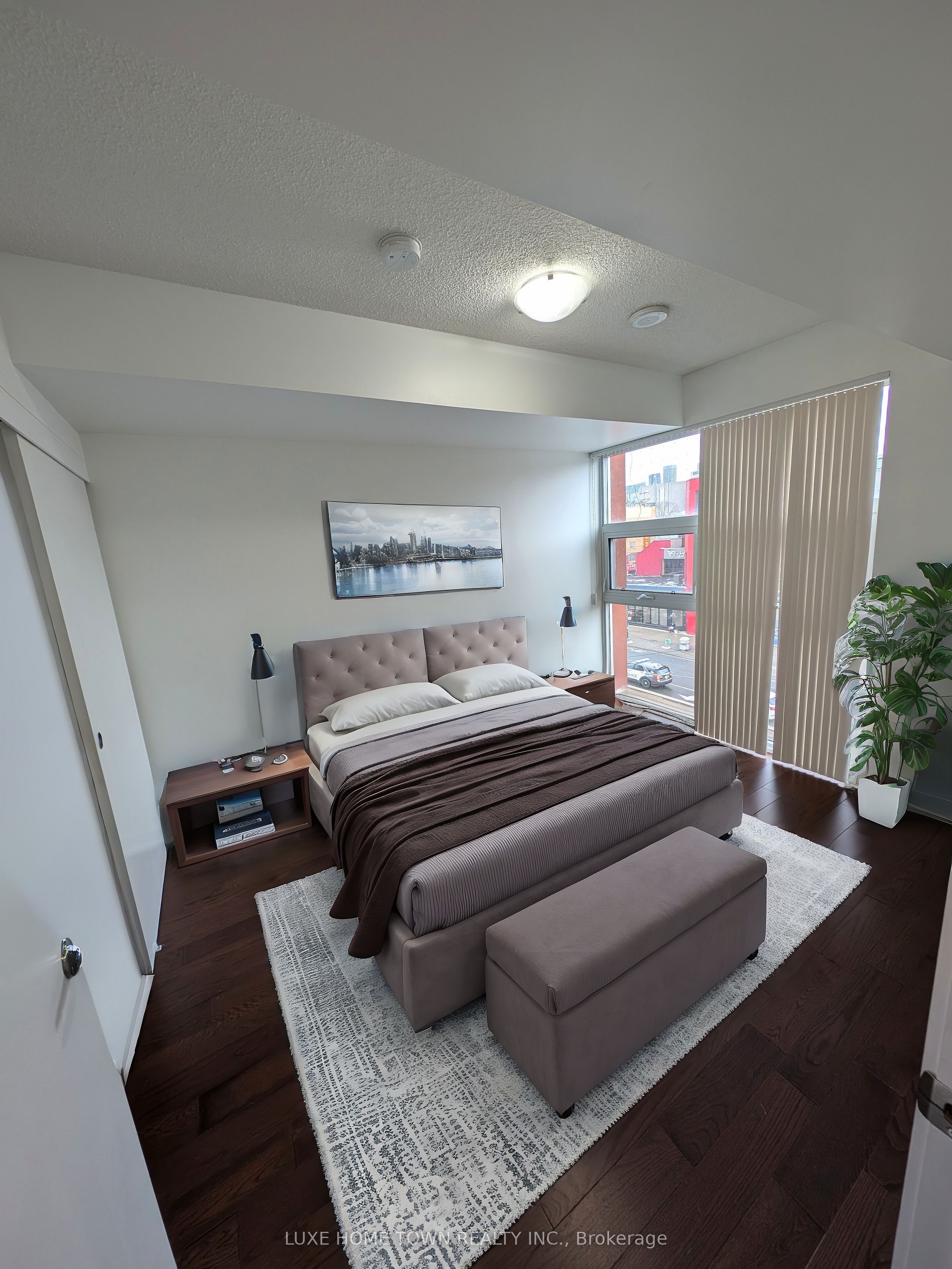 MLS Listing Sold at 512 - 10 Willison Square, Toronto, Ontario, MLS# C11941835