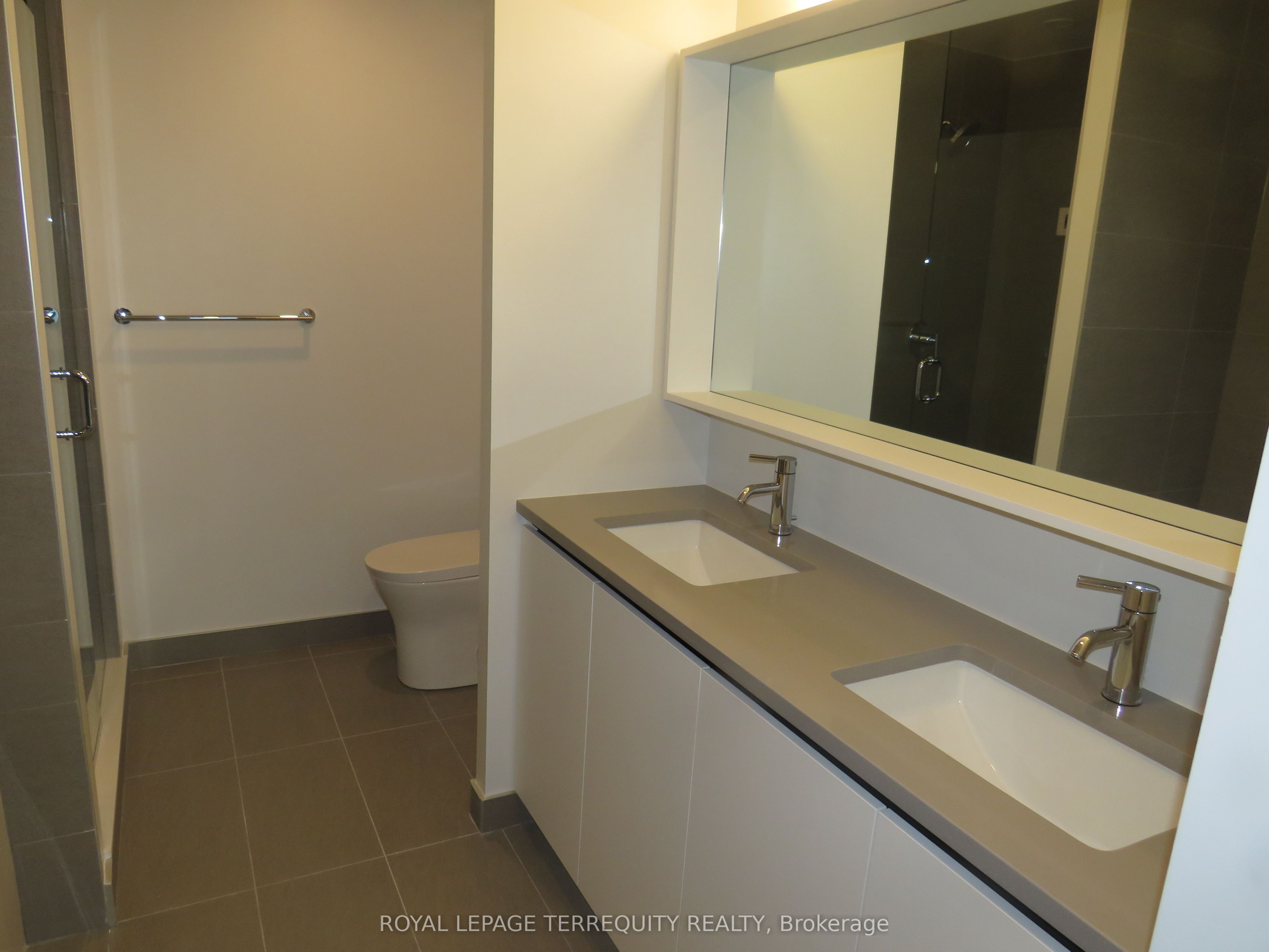 Unit 3304 - 35 Parliament Street, Toronto 5