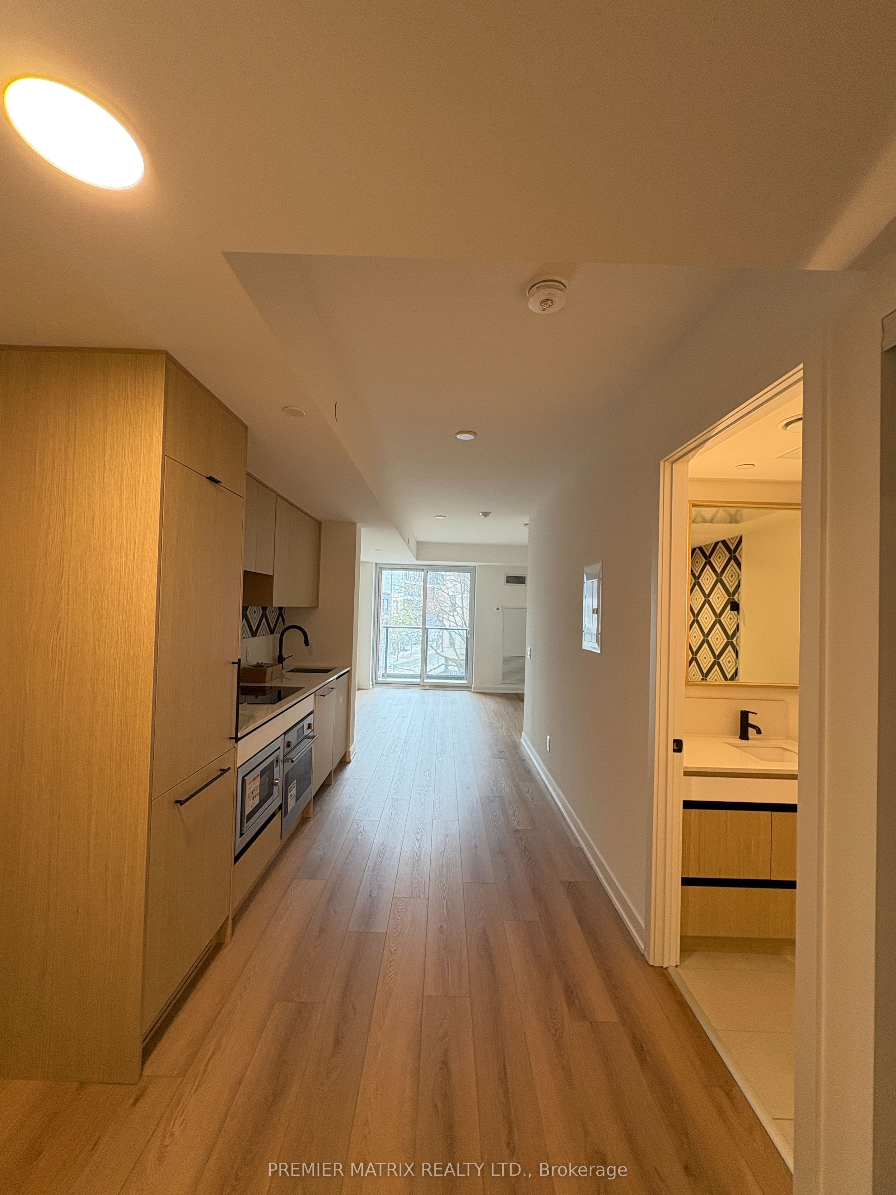 Unit 309 - 5 Lakeview Avenue, Toronto 2