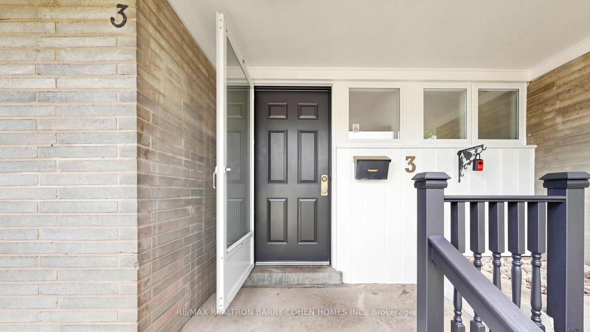 3 Greengate Road, North York 2