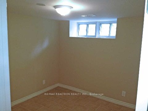Unit Lower - 58 Finch Avenue E, North York 3