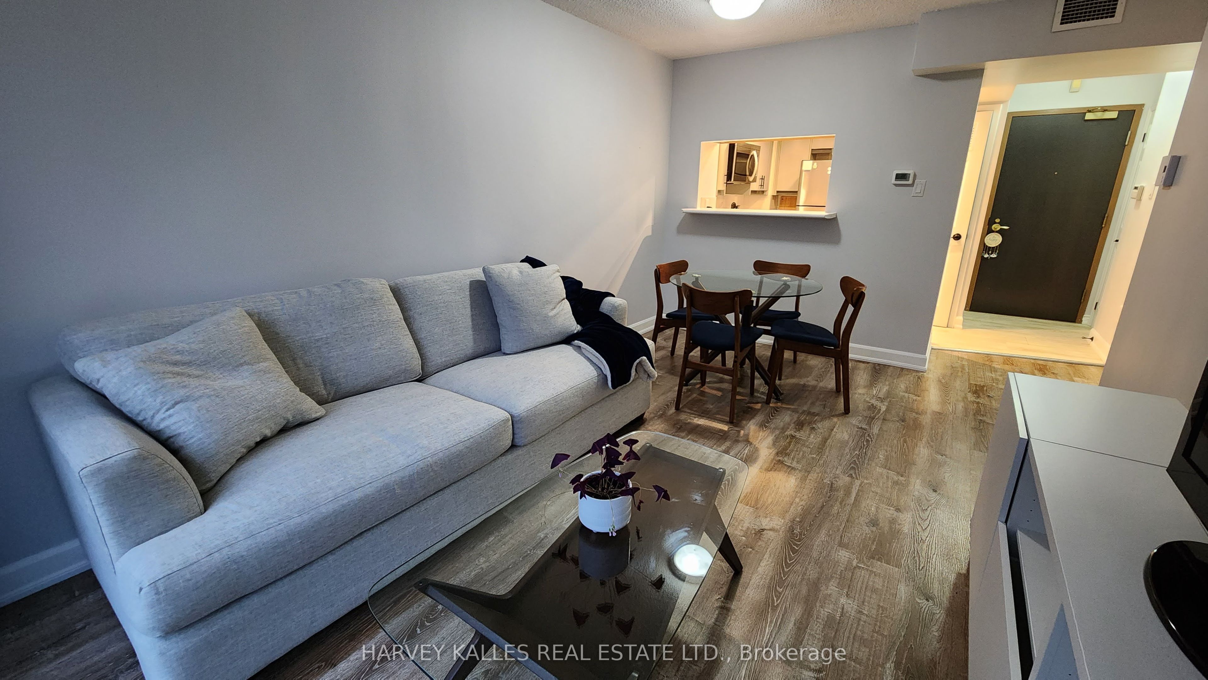 Unit 211 - 7 Broadway Avenue, Toronto 4