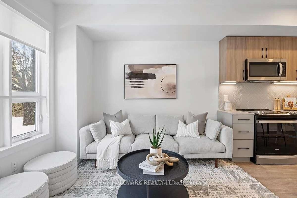 Unit 21 - 15 Brenthall Avenue, North York 4