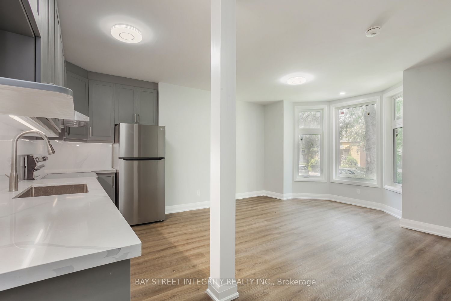 Unit Main Floor - 19 D'arcy Street, Toronto 2