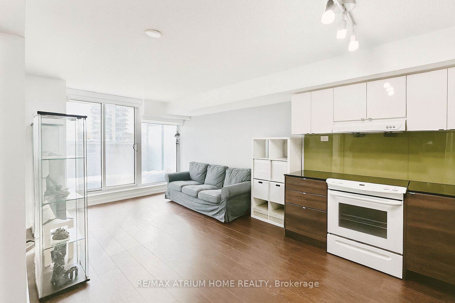 Unit 320 - 72 Esther Shiner Boulevard, North York 2