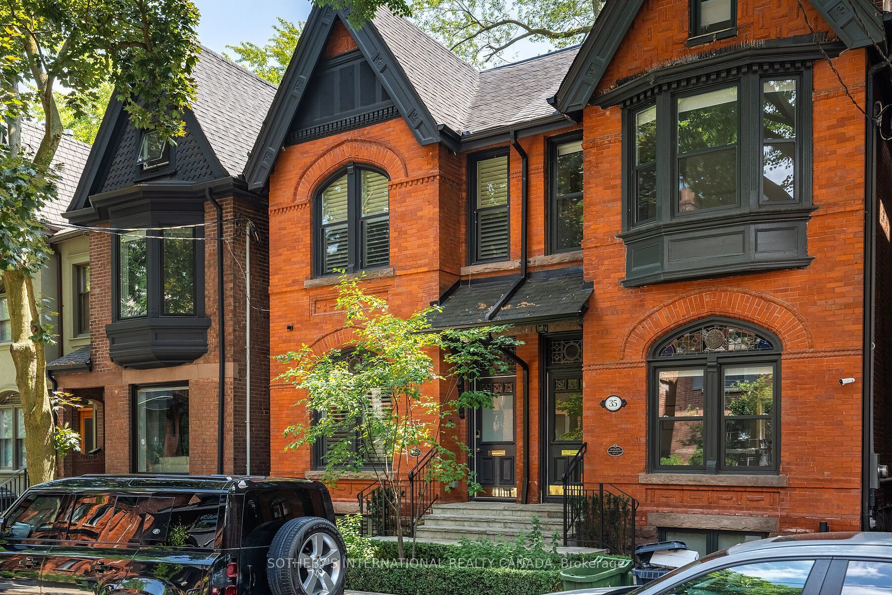 33 Tranby Avenue, Toronto 2
