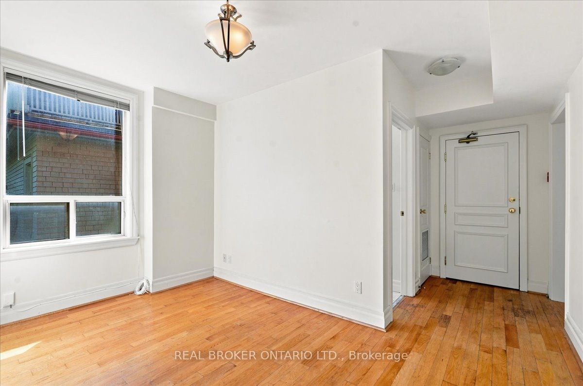 Unit 2 - 12 Foxbar Road, Toronto 5