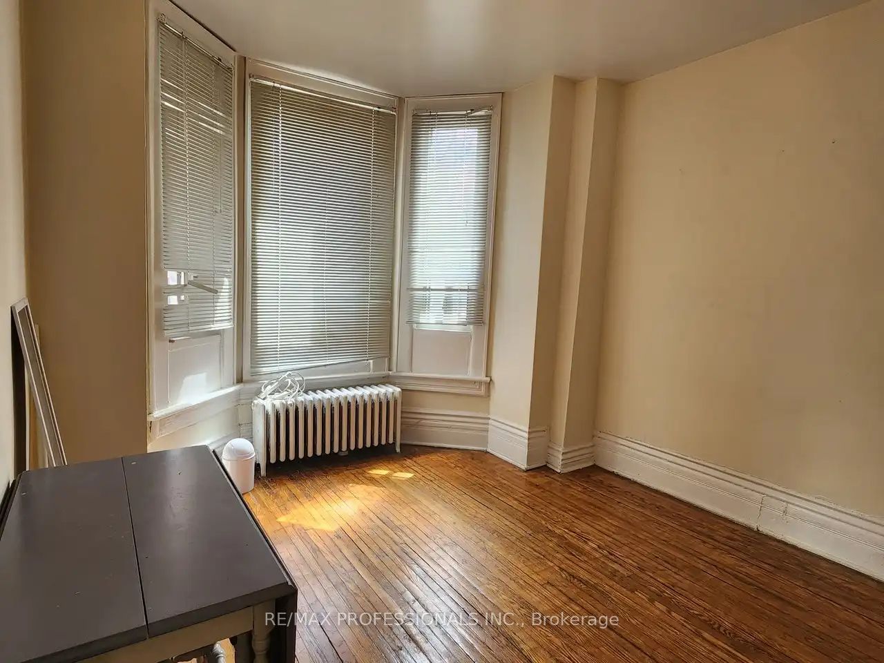Unit MAIN LEVEL - 150 Robert Street, Toronto 2