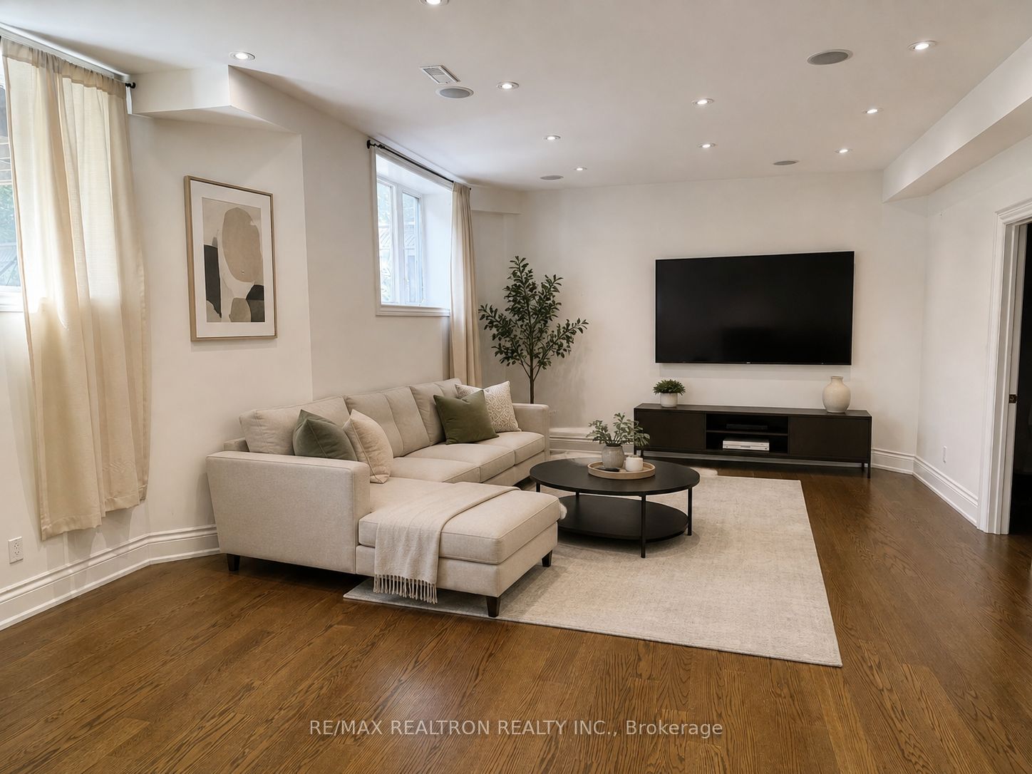 71 Newton Drive, North York 2