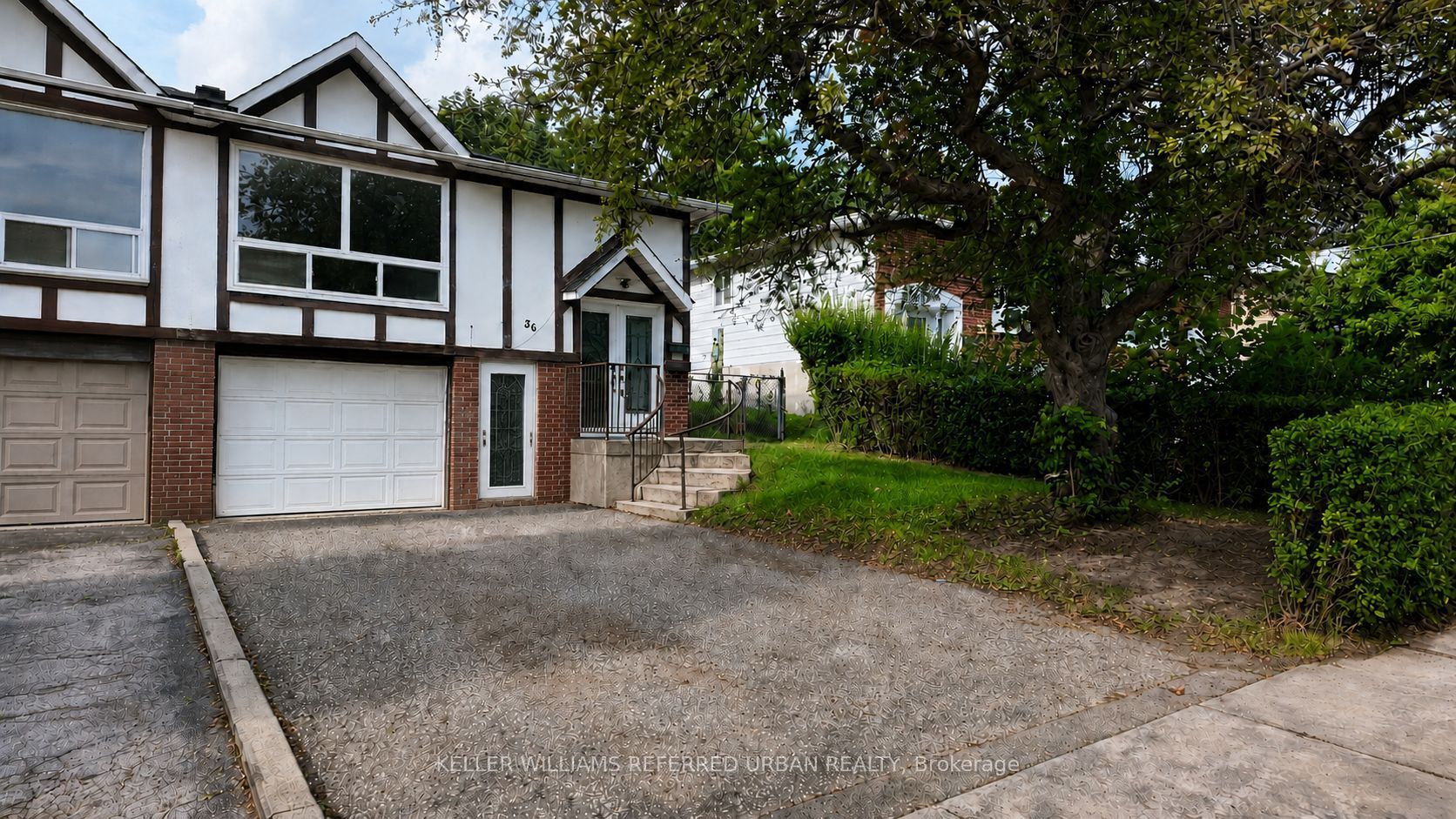 36 Yucatan Road, North York 2