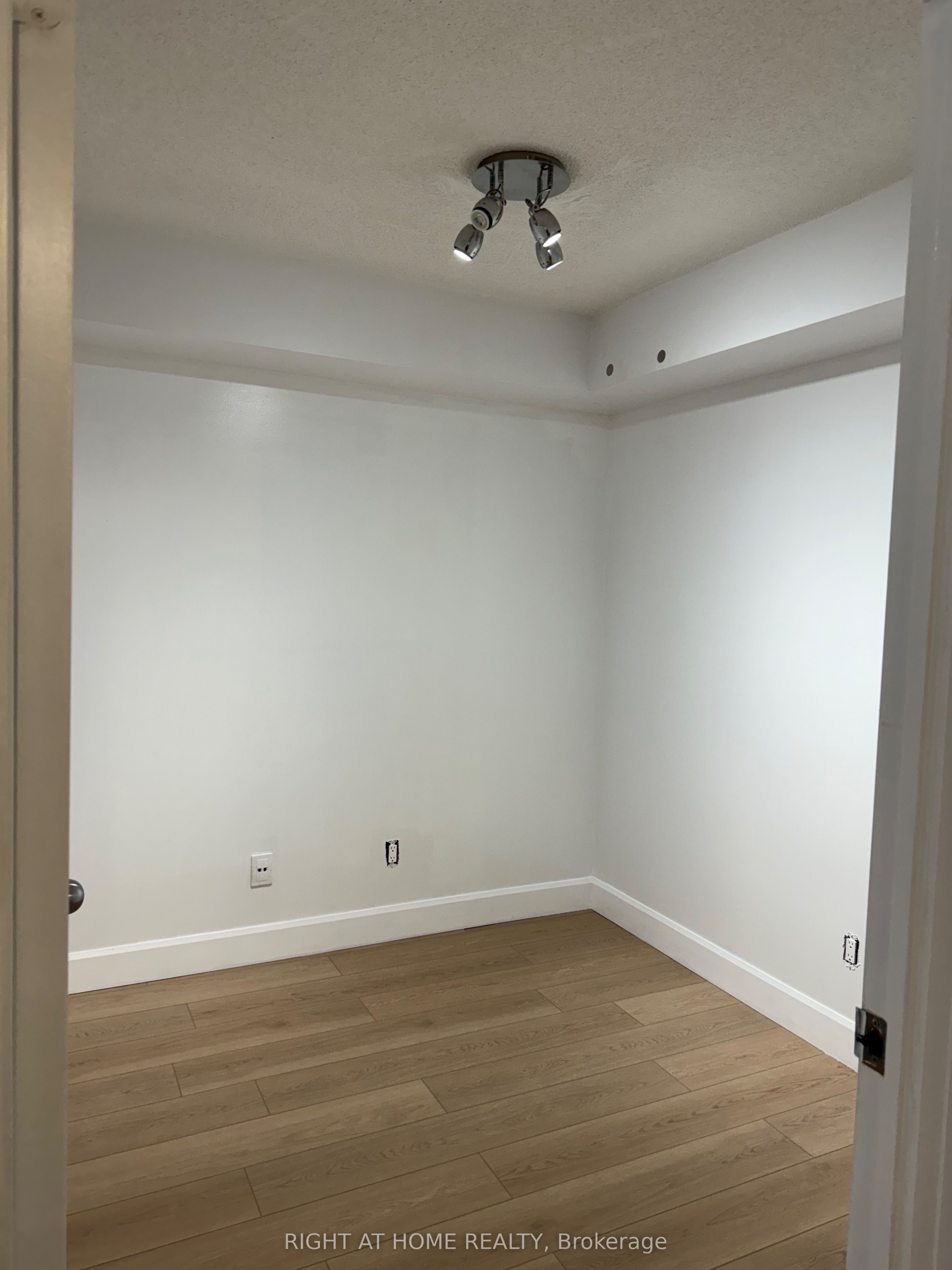 Unit 2015 - 153 Beecroft Road, North York 3