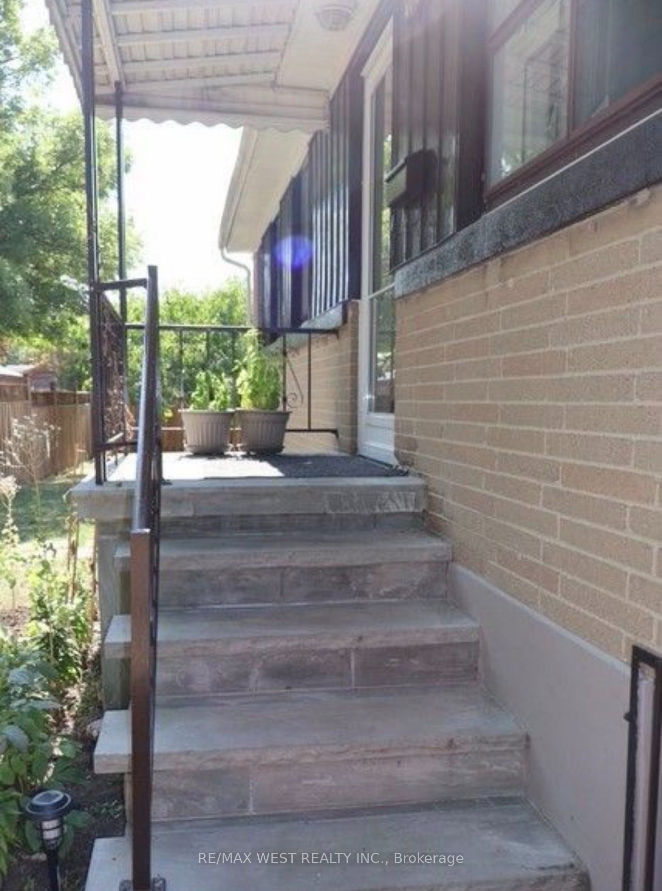 408 Drewry Avenue, North York 2