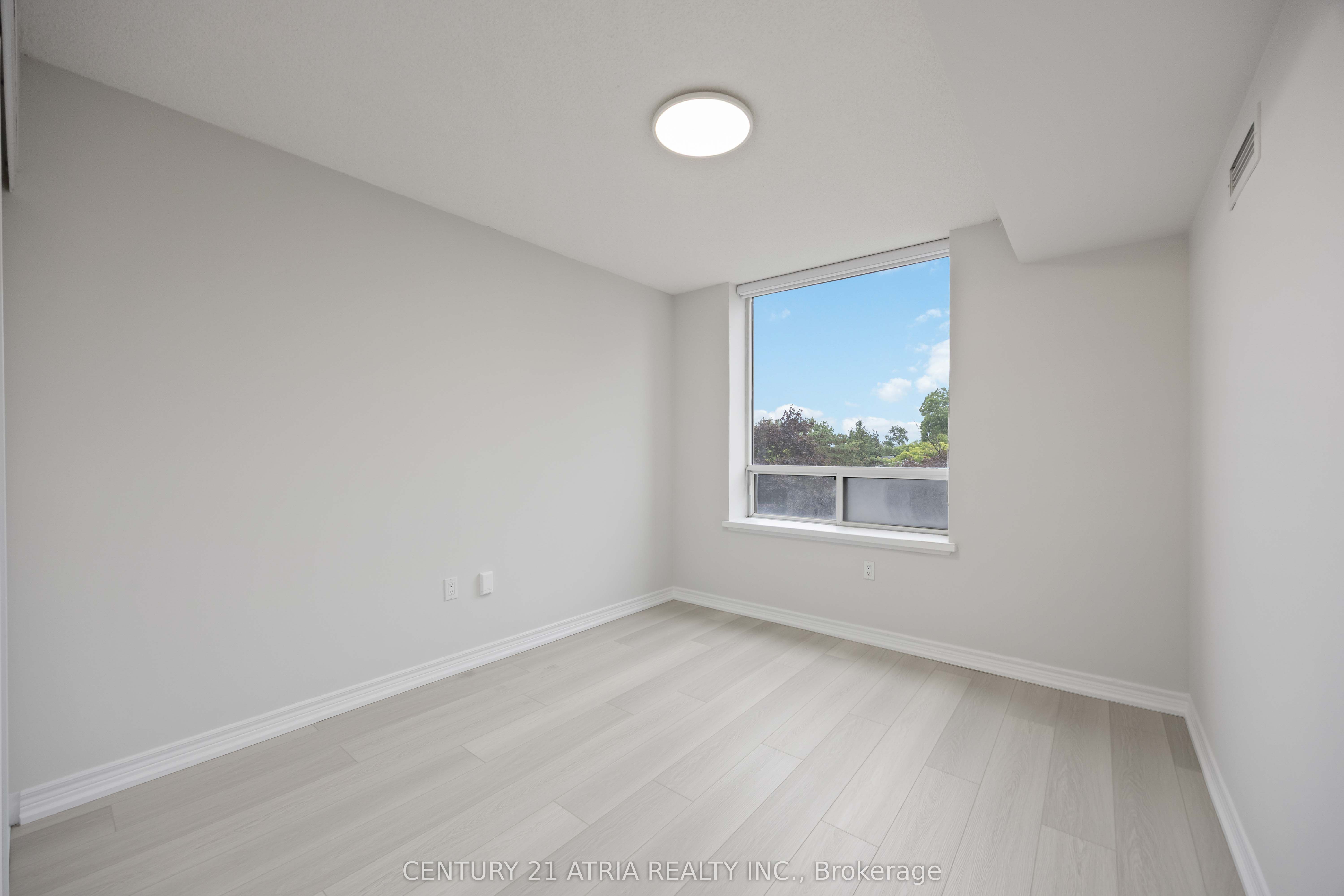 Unit 315 - 88 Grandview Way, North York 4
