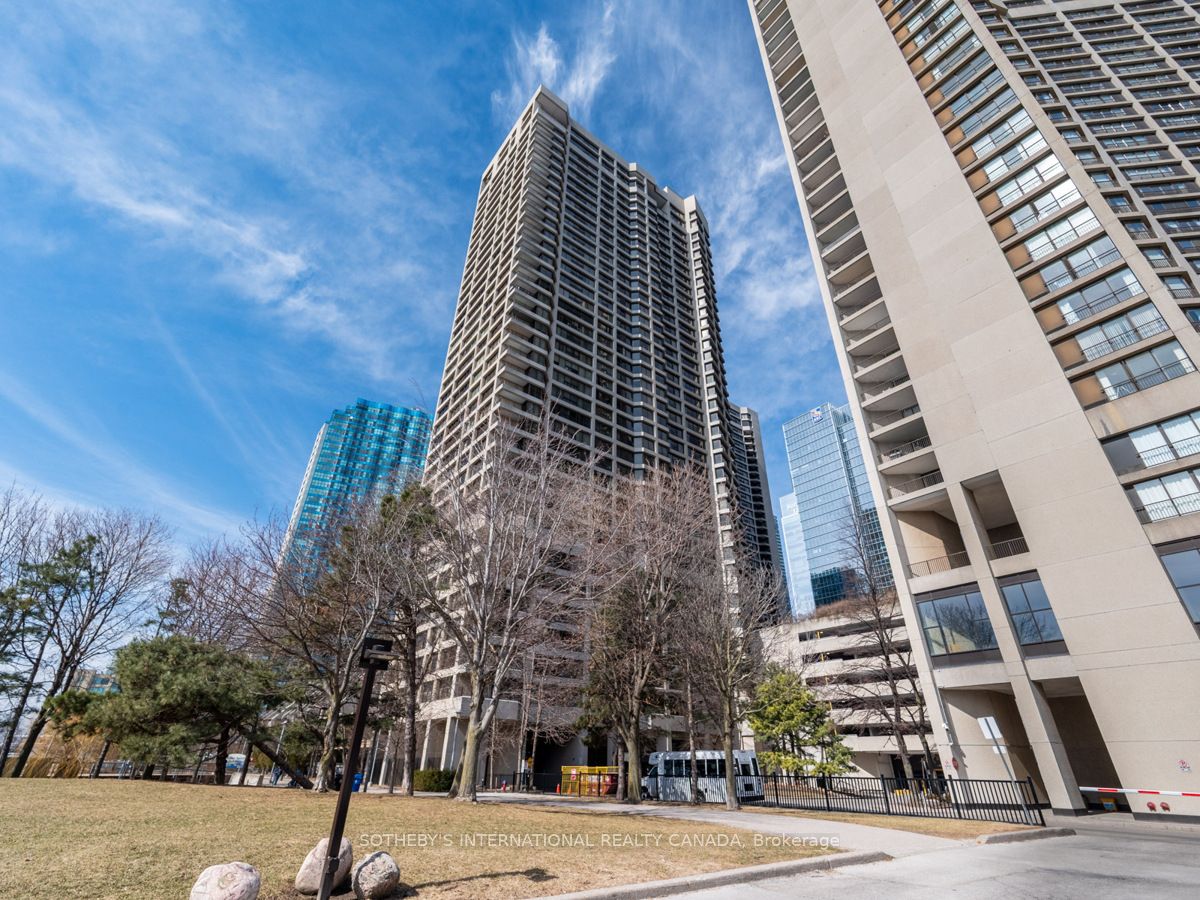 Unit 2204 - 65 Harbour Square, Toronto 2
