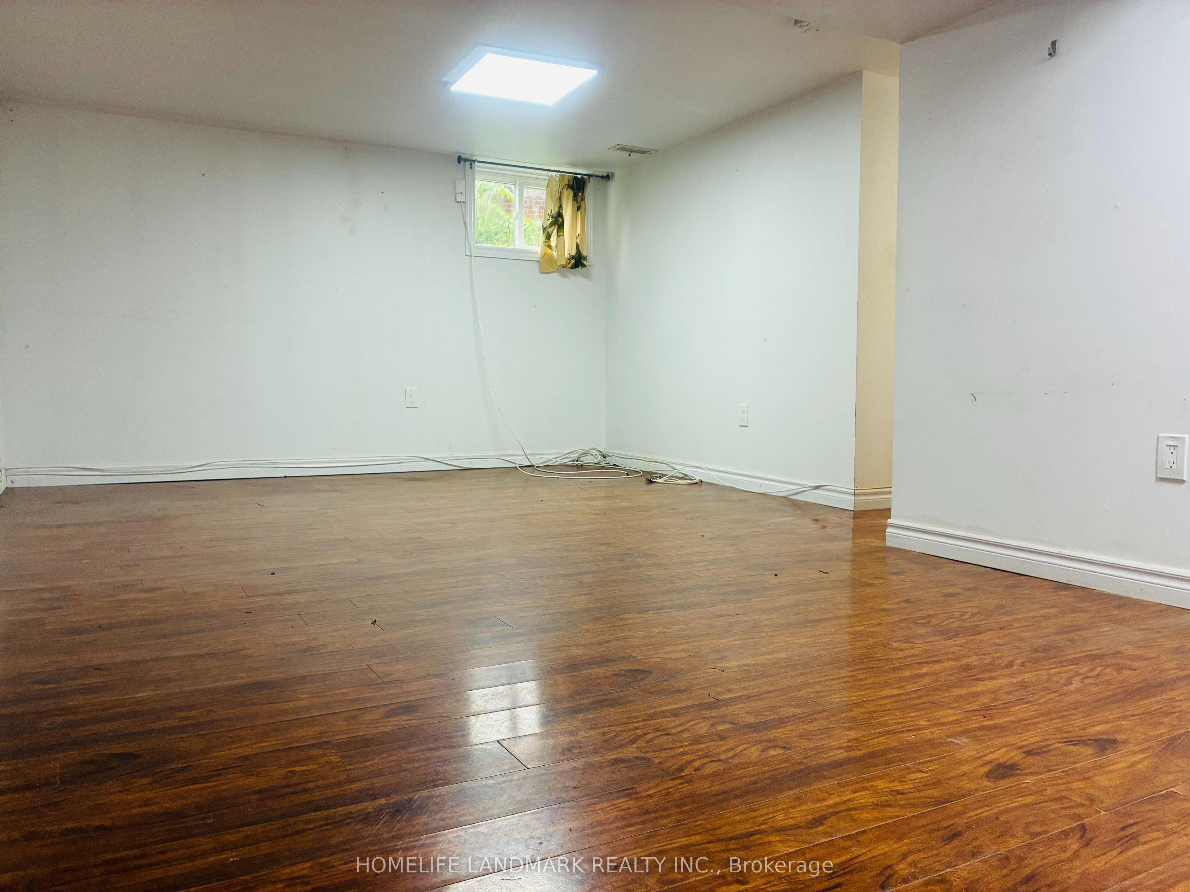 Unit BSMT APT - 3 Tinder Crescent, North York 5