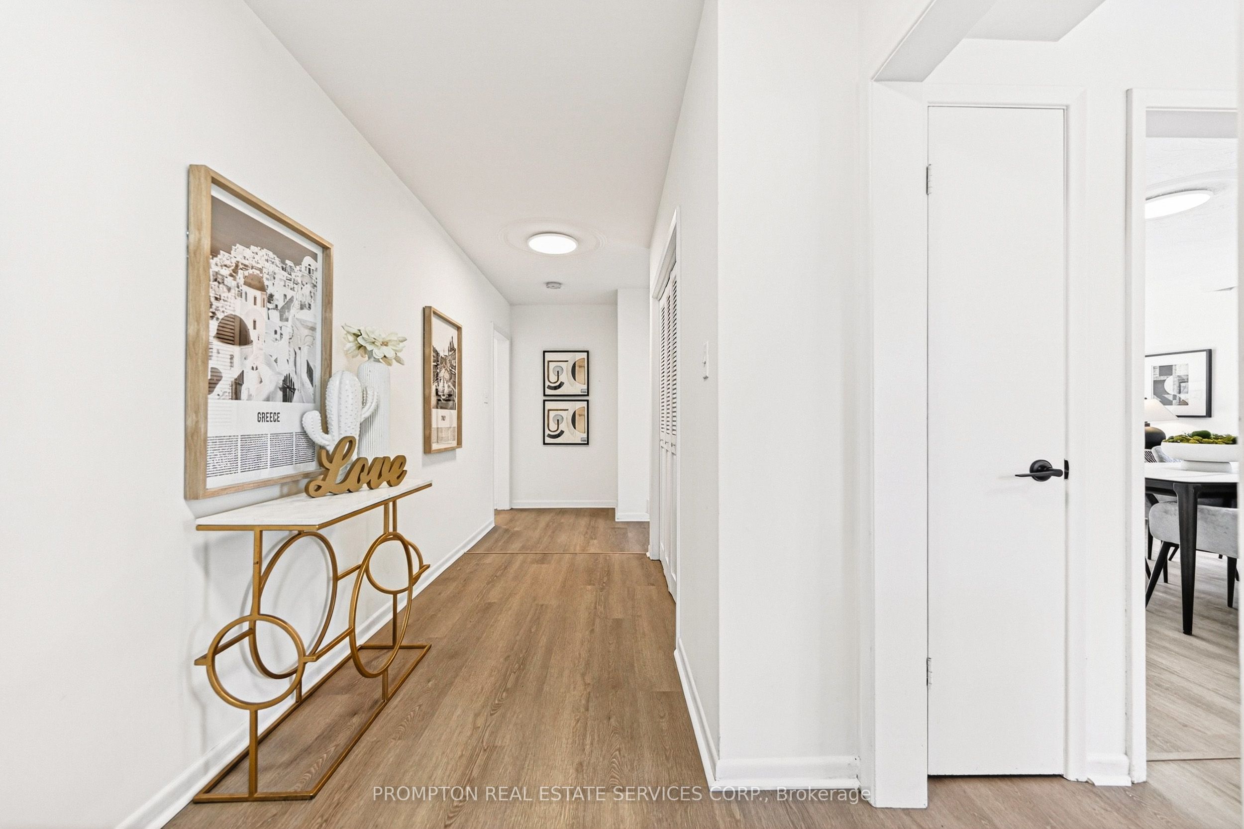 81 Maxome Avenue, North York 3