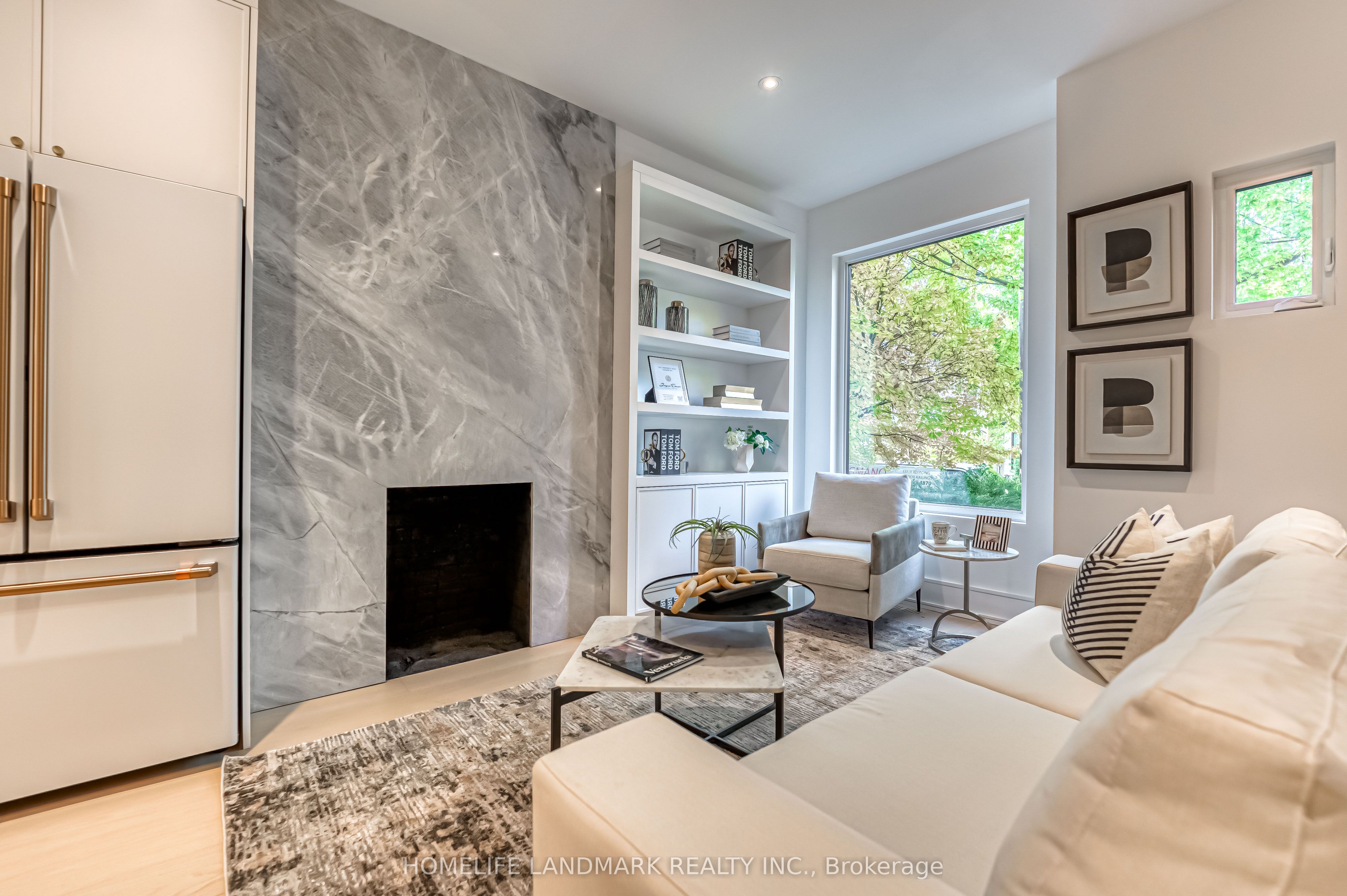 195 Albany Avenue, Toronto 2