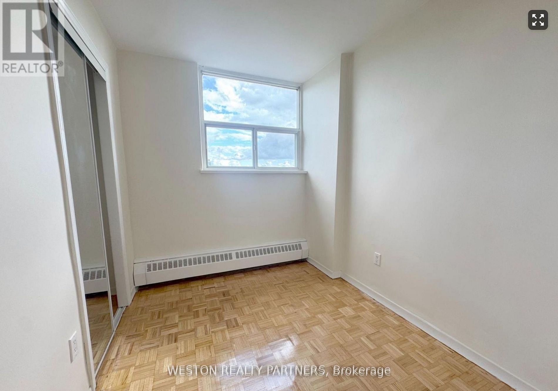 Unit 801 - 44 Walmer Road, Toronto 2