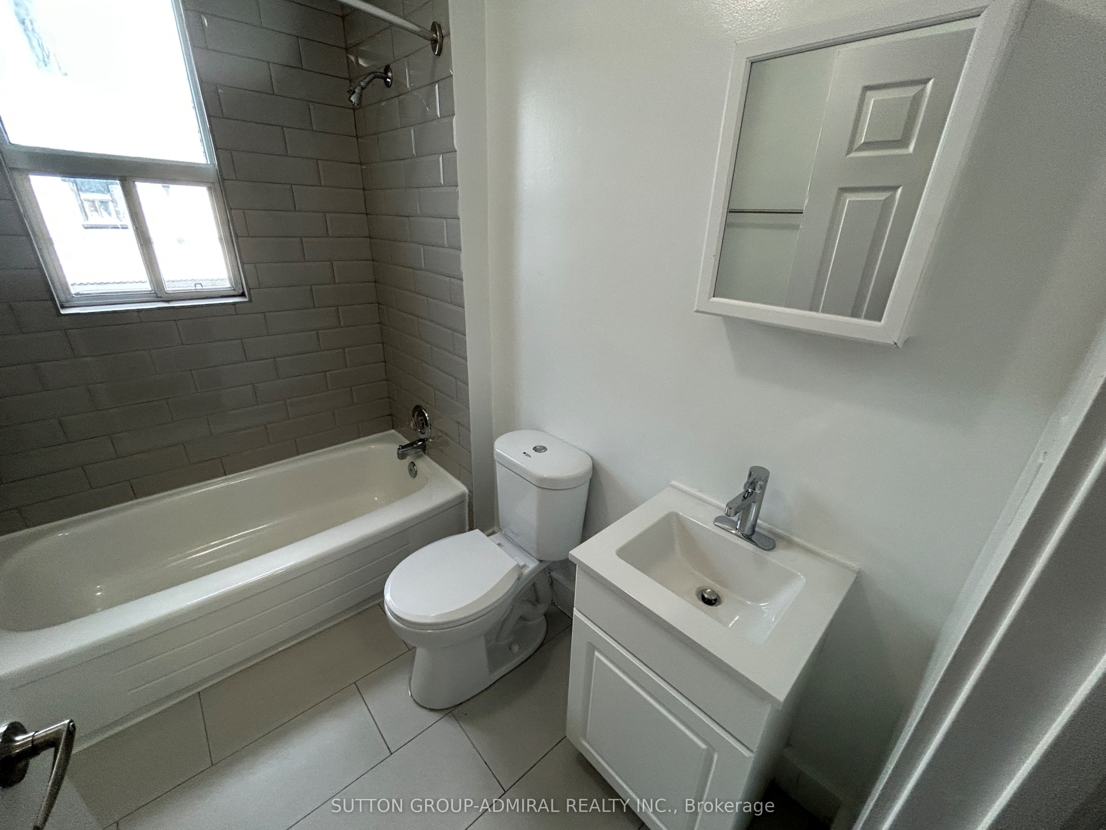Unit 12 - 34 Heydon Park Road, Toronto 4